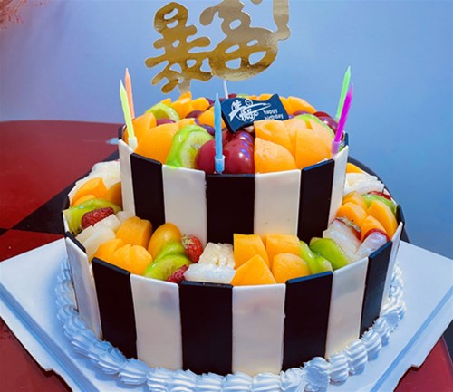 銳誠(chéng)生日會(huì)，壽星也是帥帥的銷(xiāo)冠哦~